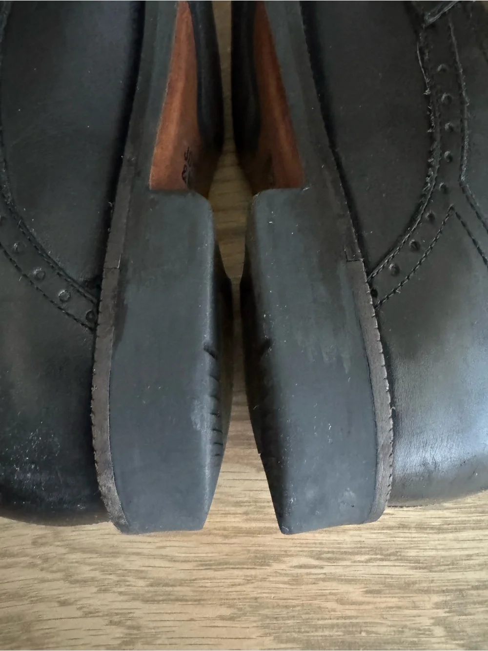 Johnston & Murphy Men's Black Loafers 9